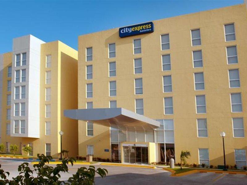 Express By Marriott Hotel 4*